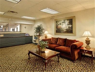 Howard Johnson Inn & Suites Columbus Interior foto